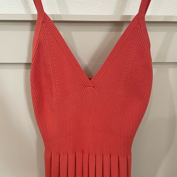 Elizabeth and James Women’s Bonnie Pleated Maxi Dress Salmon/Coral Size XS - Picture 7 of 11